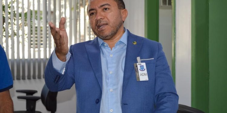 Alexandre propõe medidas para elaboração de programa de reforço da segurança nas escolas e creches do Município