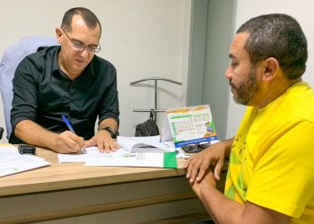 Alexandre solicita e recebe informações do Procon sobre postos autuados em Campina Grande