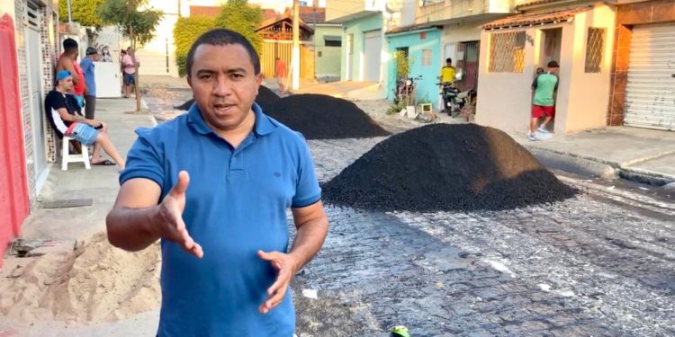 Projeto de Alexandre que obriga conserto de vias públicas após serviços foi aprovado pela Câmara