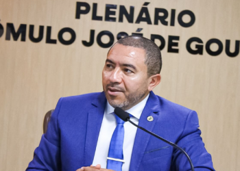 Audiência pública na Câmara é adiada a pedido da Cagepa e vereador Alexandre critica ausência